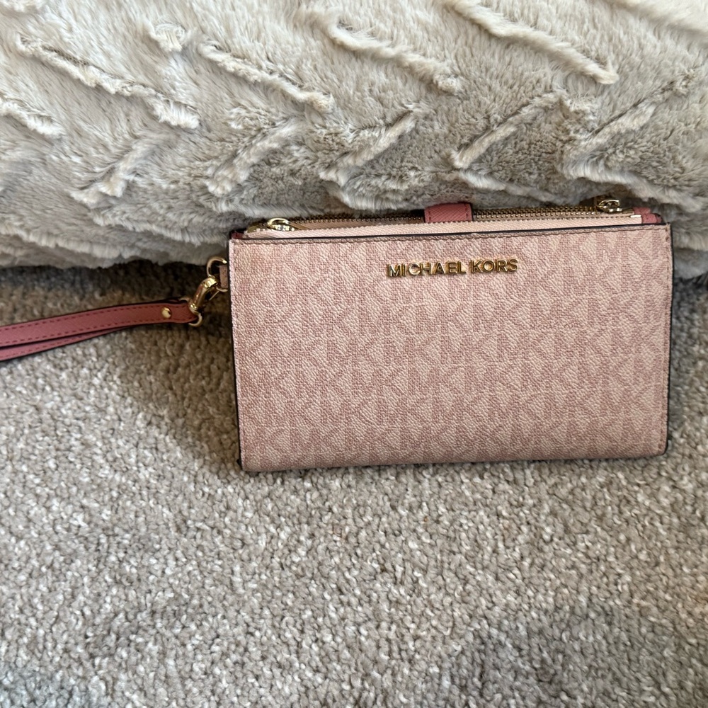 MICHAEL KORS Pink Logo-Print Wristlet with Gold Hardware